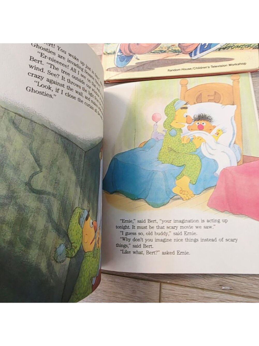 8 Vtg Golden Books HC PB Mix Sesame Street Books Christmas Grover Grouch Herry - Picture 5 of 16